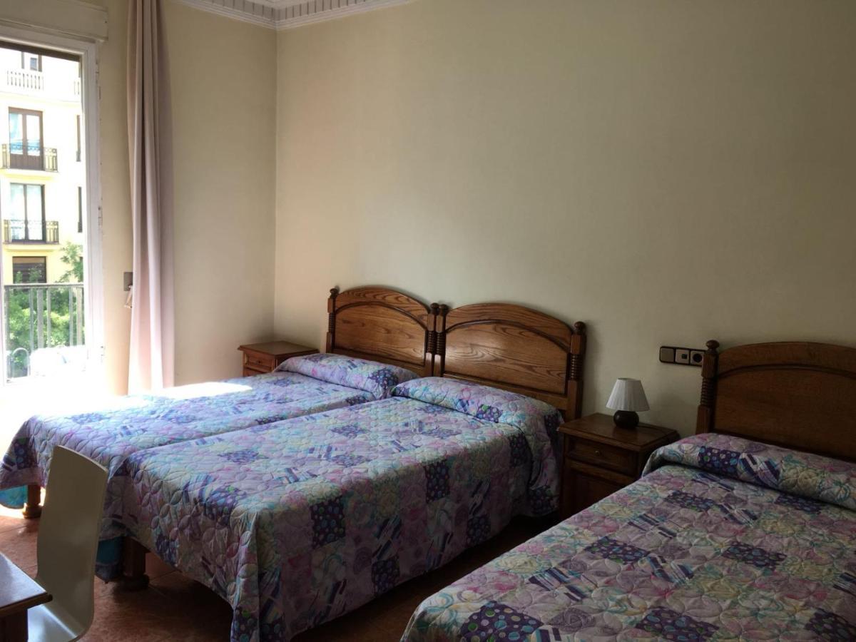 Hostal Retiro Мадрид Экстерьер фото