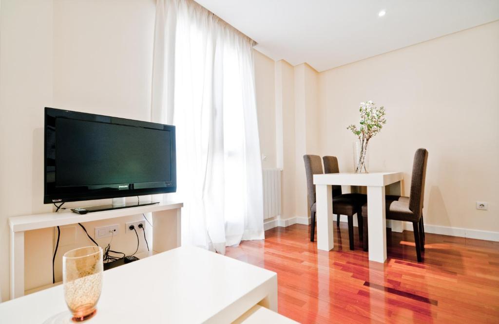 Hostal Retiro Мадрид Экстерьер фото