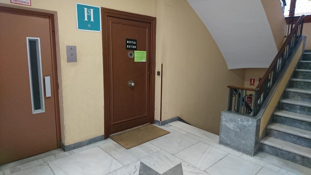 Hostal Retiro Мадрид Экстерьер фото