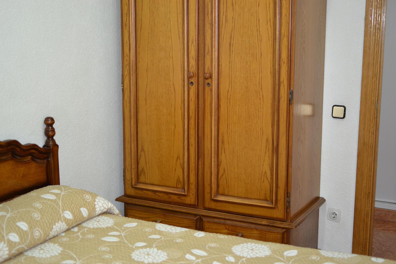 Hostal Retiro Мадрид Экстерьер фото