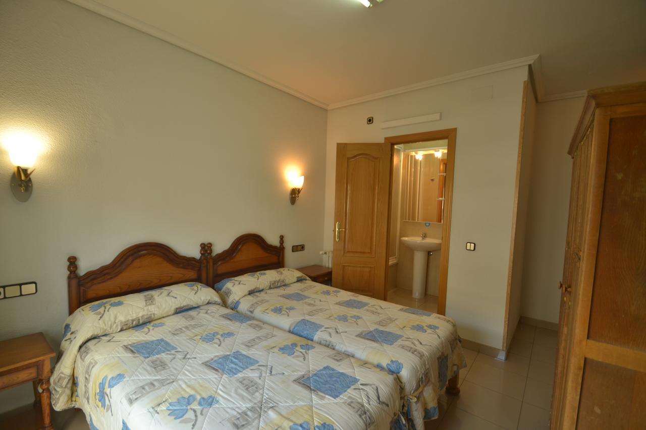 Hostal Retiro Мадрид Экстерьер фото