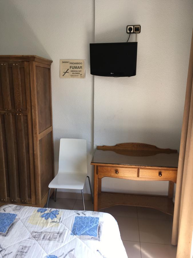 Hostal Retiro Мадрид Экстерьер фото