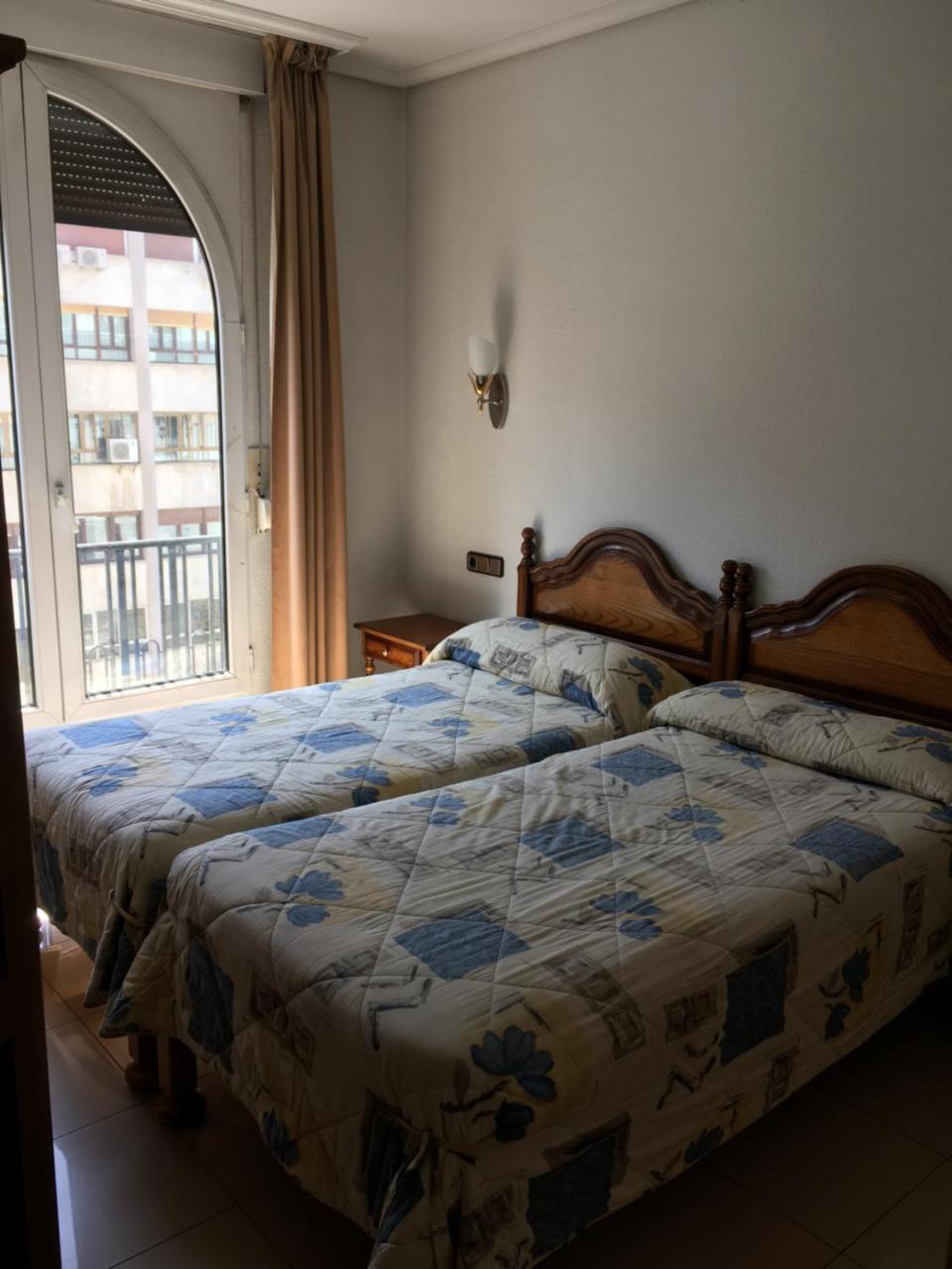 Hostal Retiro Мадрид Экстерьер фото